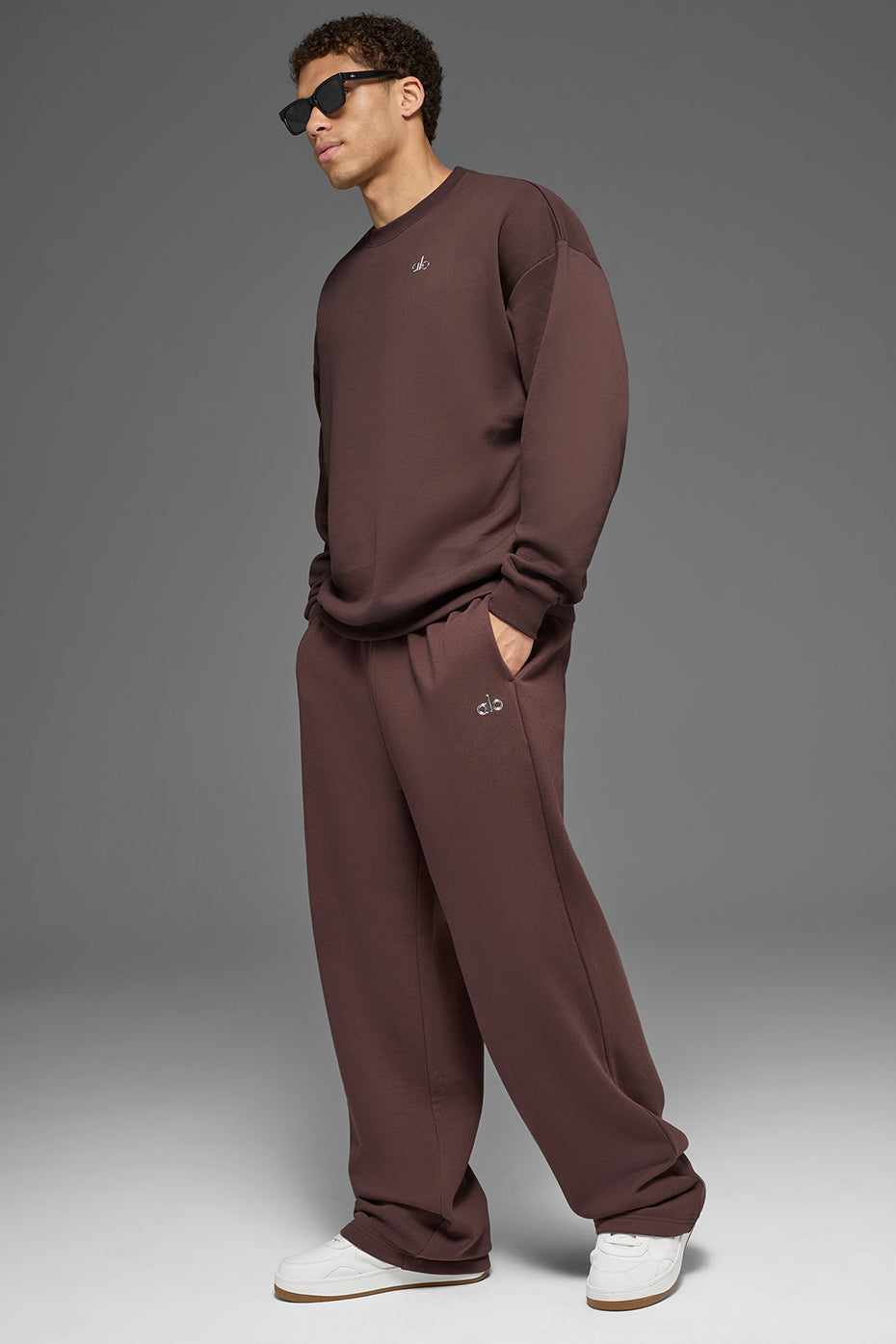 Accolade Crew Neck Pullover - Brownstone Man