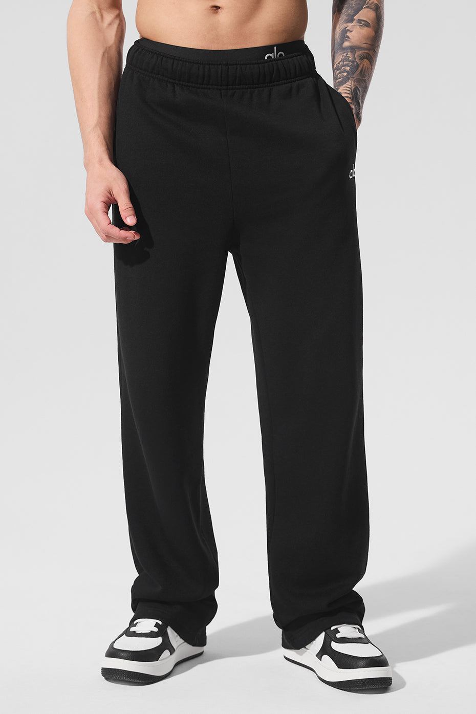 Accolade Straight Leg Sweatpant - Black Man