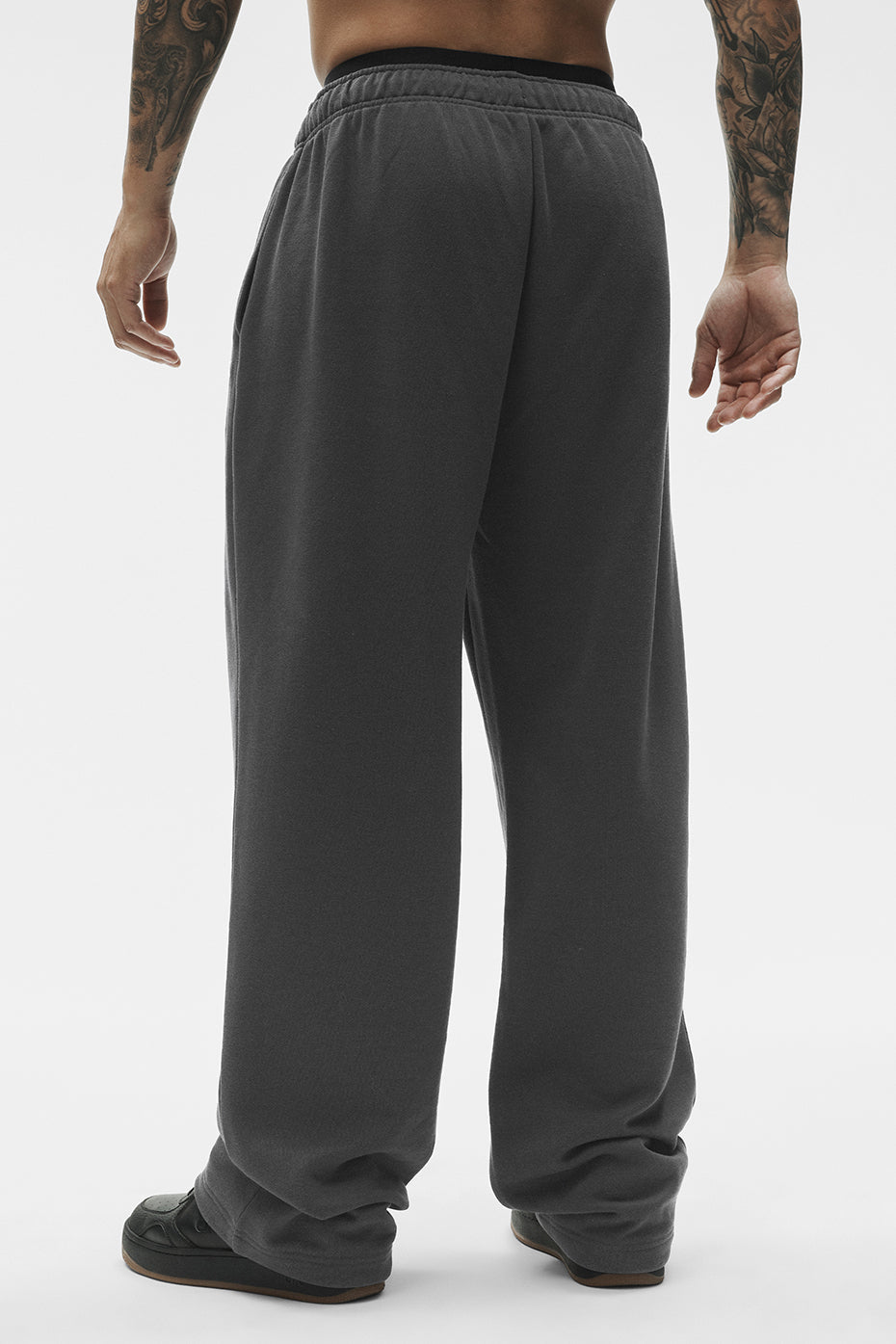 Accolade Straight Leg Sweatpant - Anthracite Man