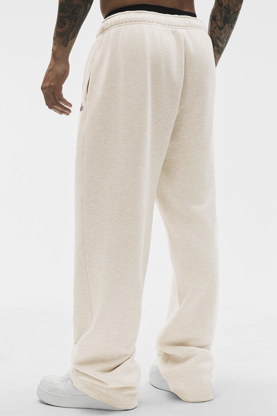 Accolade Straight Leg Sweatpant - Oatmeal Heather Man