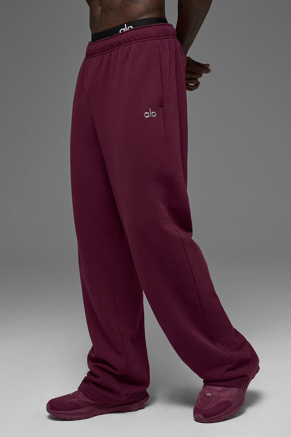 Accolade Straight Leg Sweatpant - Burgundy Man