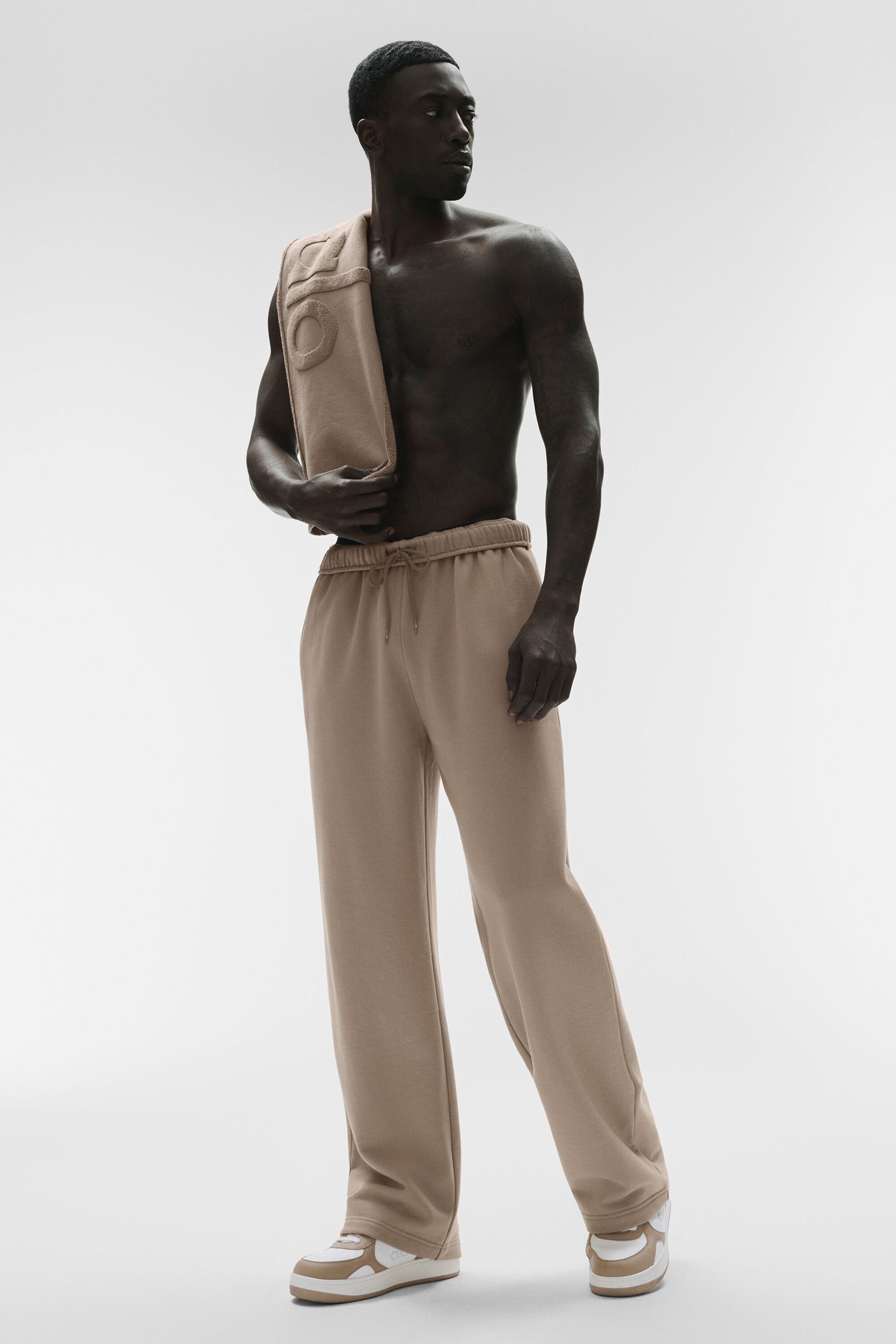 Accolade Straight Leg Sweatpant - Gravel Man